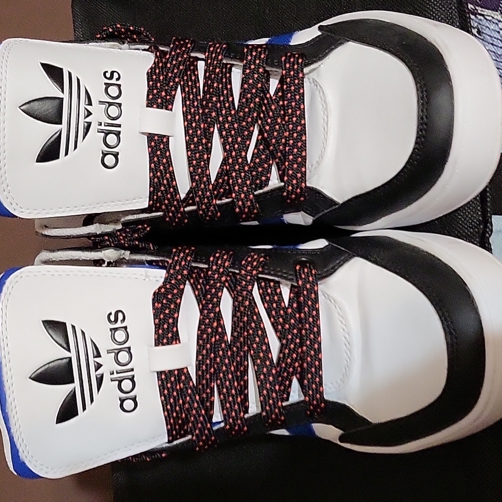 Adidas sneakers white and black